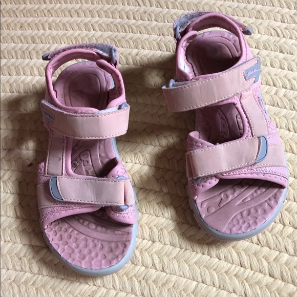 eddie bauer girls sandals